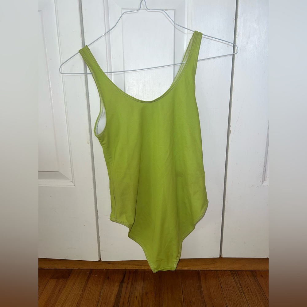 Avocado bathing suit 🥑 - Picture 2 of 4